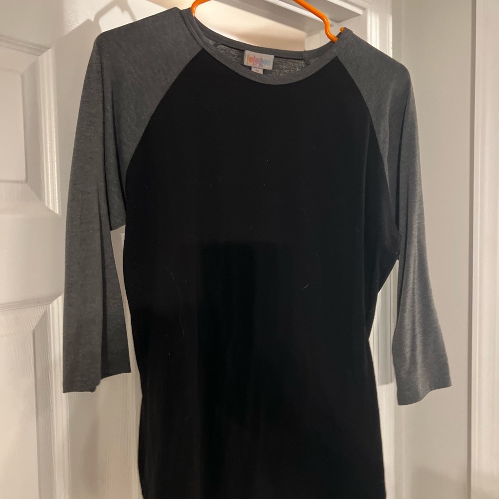 LuLaRoe Black and Gray Raglan Top